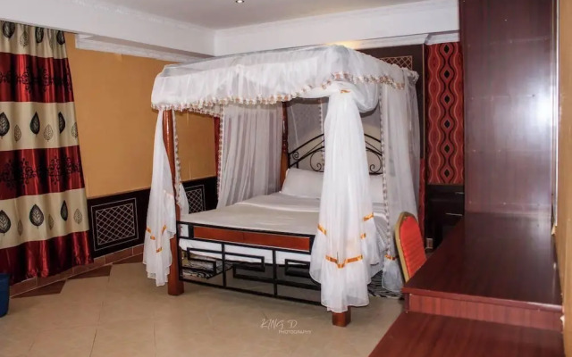 Lee Njiru Resort