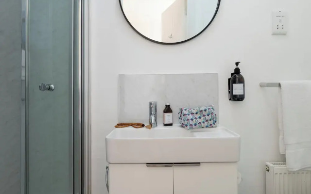 Morleys Bistro | By Huluki Sussex Stays