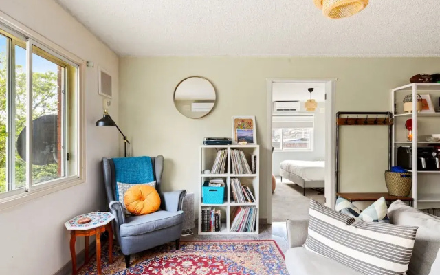 Cosy Sydenham 1-bed by Inner-west's Attractions