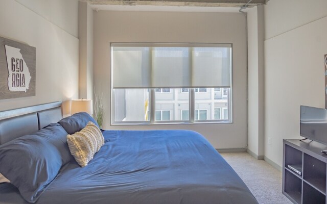 Heaven on Midtown Fully Furnished Apts