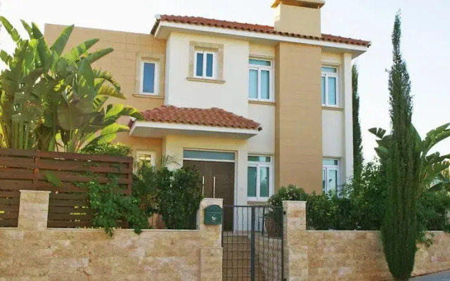 Villa Aurora