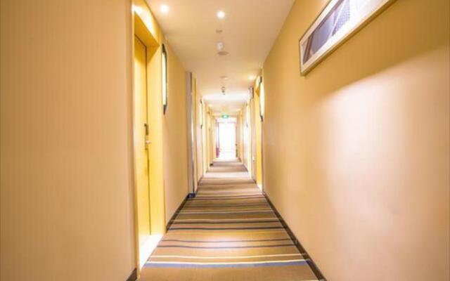 City Comfort Inn Wuzhou Qiloucheng
