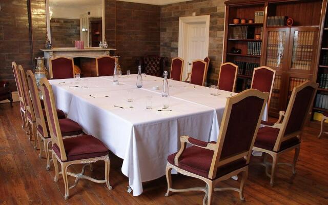 Court Colman Manor