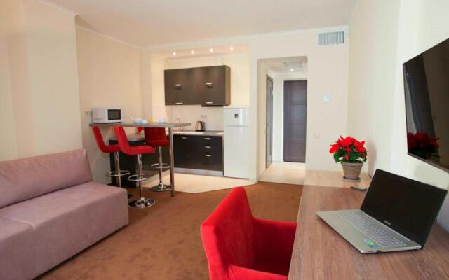 Twin Apart Hotel