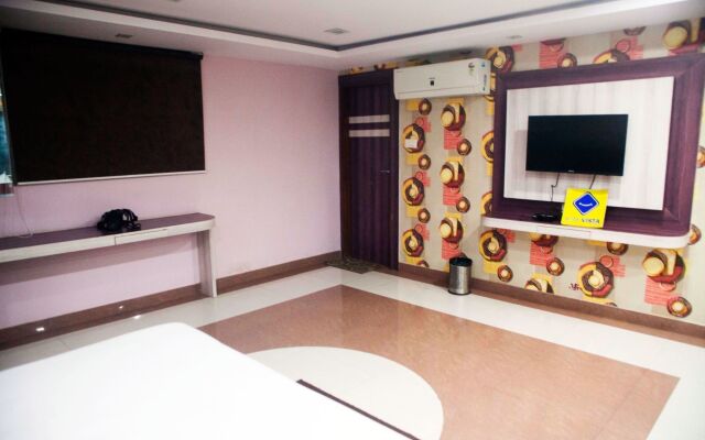 Vista Rooms At M.P Nagar