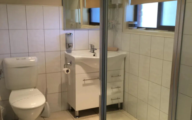 Melton Motor Inn & Apartments