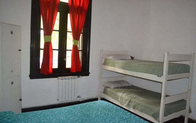 Hostel BarHouse