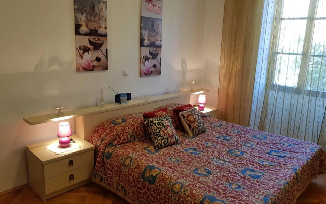 Noemi City Apartments