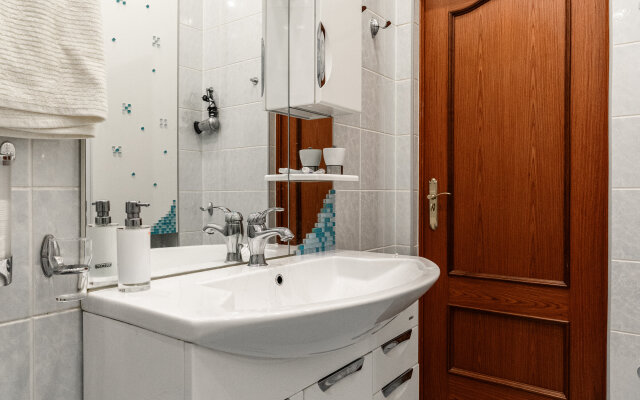 Квартира Малоохтинский 84б