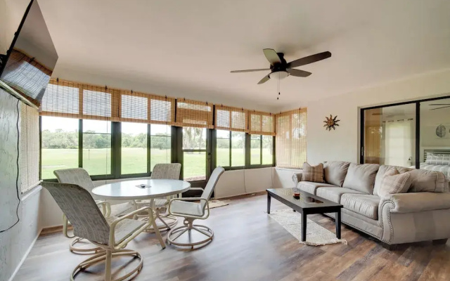 Walk to Lake: Geataway w/ Yard in Inverness