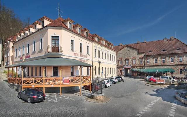 Hotel Podhrad