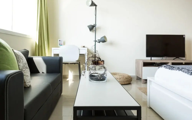 Lake City Tower by HiGuests Vacation Homes - Hotel in ดูไบ - Photo 2