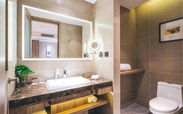 Atour Hotel Zhenjiang Railway Station Nanxu Avenue