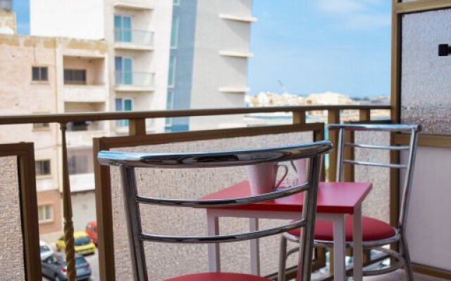 Reno's Restaurant & Guesthouse