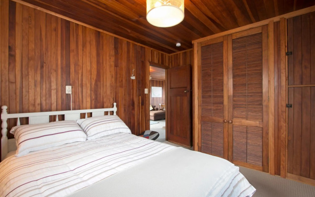 Waihi Charm - Waihi Beach Holiday Home