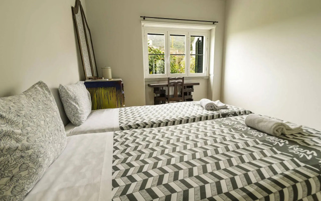 Nice Way Sintra Hostel