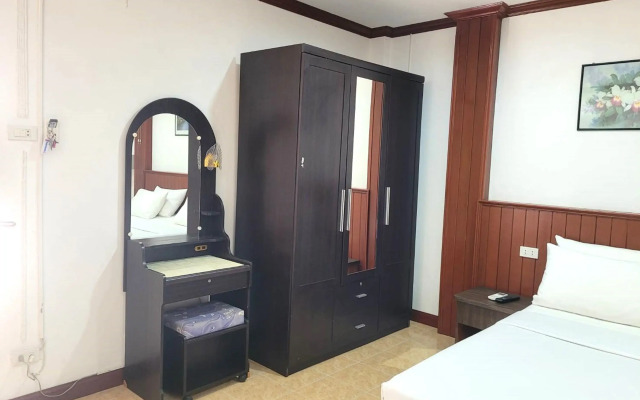 Rabbit Mansion Patong Hotel
