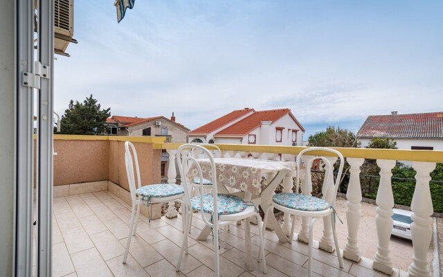 Nice Apartment Silvia 1 for 4 Persons