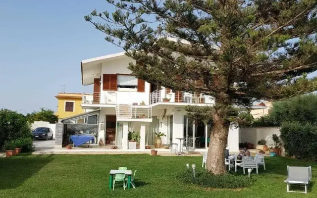 Suite Beach B&B and Club