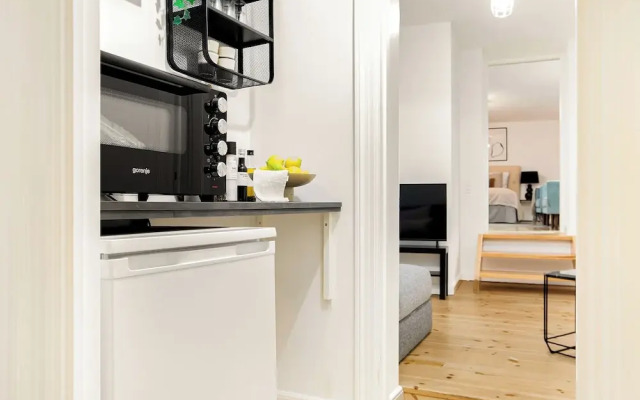 Sanders Tivoli 1- Lovely 2-bdr Apt Near Tivoli