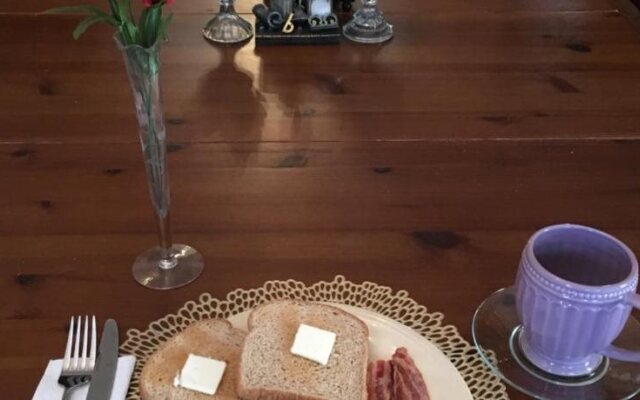 Grand Gables Inn Bed & Breakfast