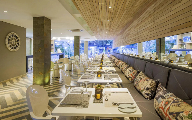 OZ Hotel