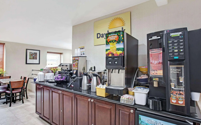 Days Inn Jamaica - JFK Airport