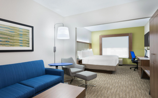 Holiday Inn Express & Suites Columbus Airport East by IHG