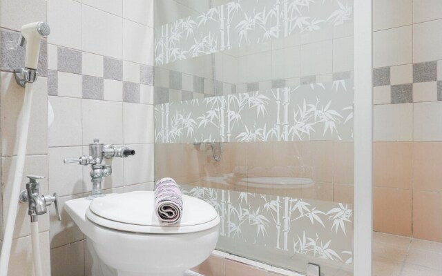 Homey 2Br At Pangeran Jayakarta Apartment
