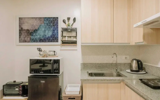 Tropical Bliss in the Metro