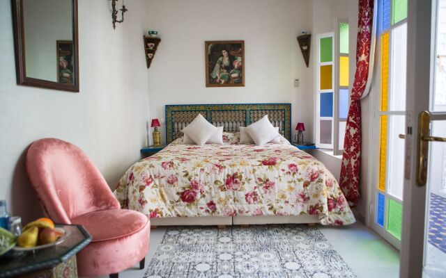 Dar Kika Salam By DKS