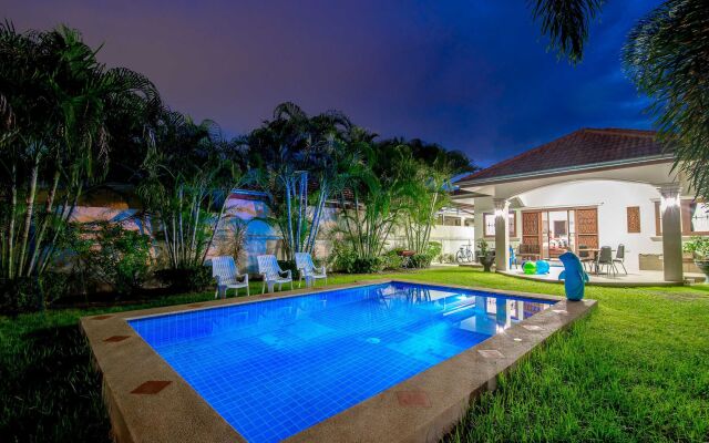 Sunshine Pool Villa