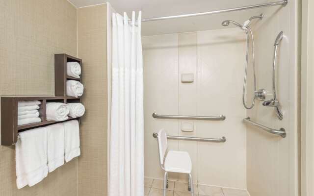 Wingate by Wyndham Springfield