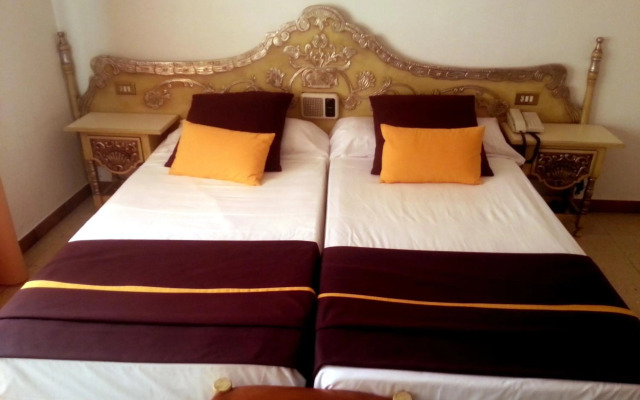 Hotel Hostal del Sol