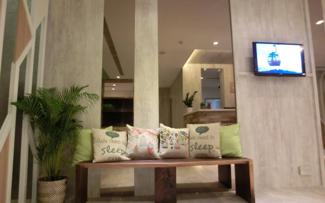 Champion Hotel (SG Clean Certified & Staycation Approved)