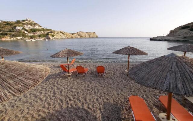 Between 2 beaches - sea breeze suite
