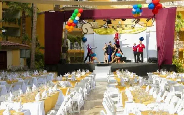 Villa del Palmar Residences