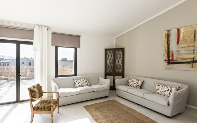 Residence by G Can Rochet
