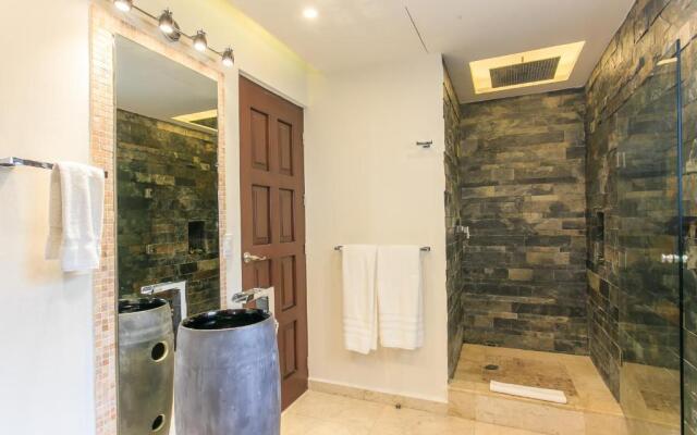 Steps to Best Beach VILLA UNICA 6Bedroom