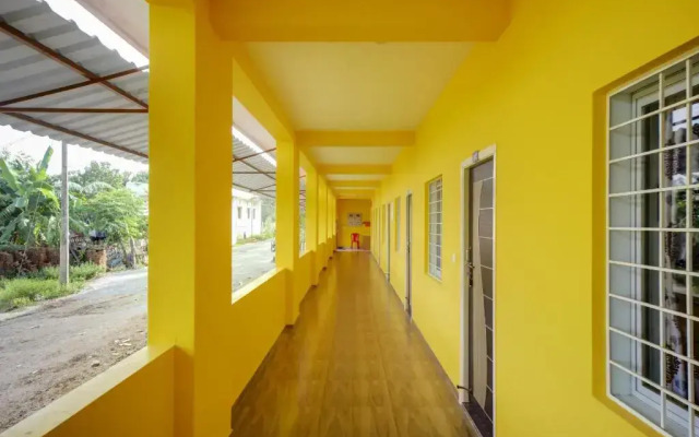 Auro 7eleven by OYO Rooms