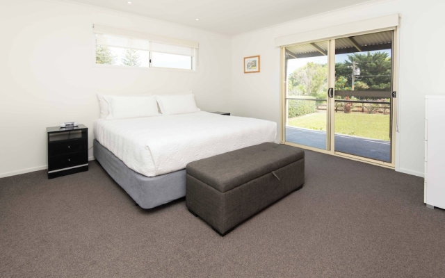 Pitcairn House
