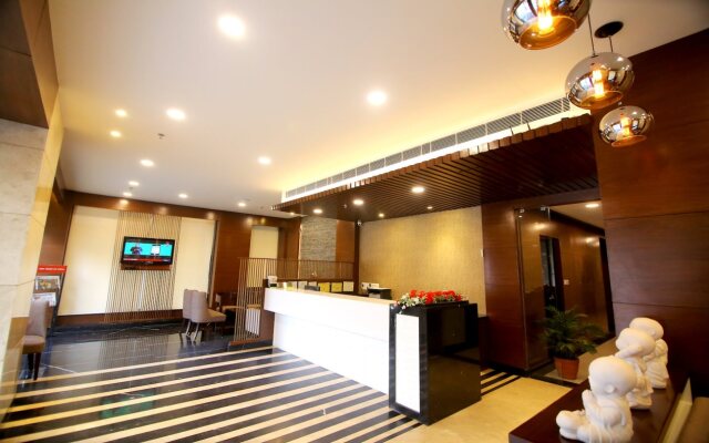 Hotel Chirag Residency