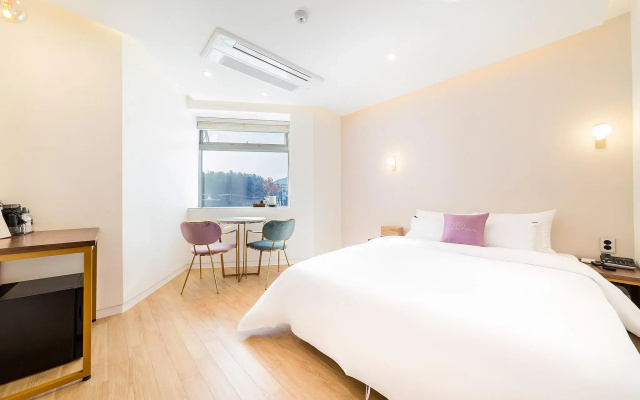 Plain Hotel