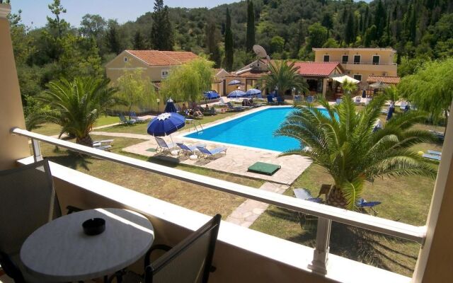 Helena Apartments & Villas