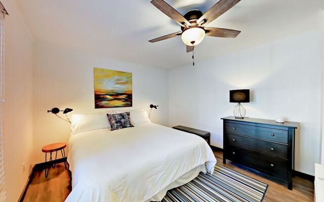 4093 Manzanita Ave Cabin Unit 2