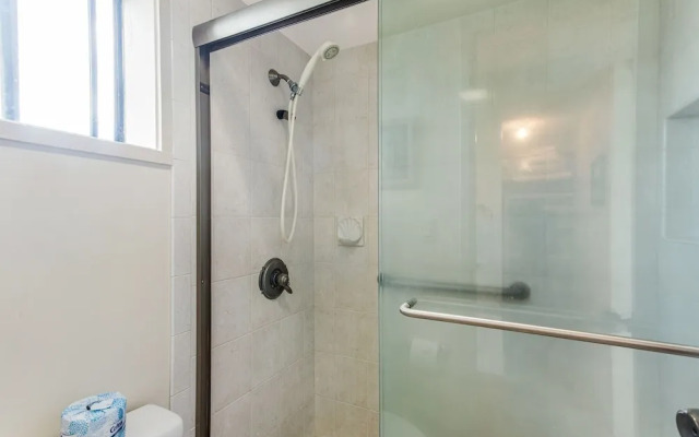 Sealodge G7 2 Bedroom Condo by RedAwning, Princeville