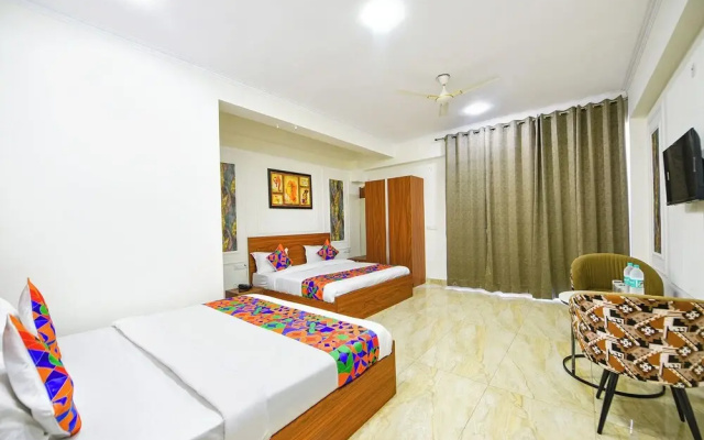 Fabhotel Prime The Golden Petals & Banquet
