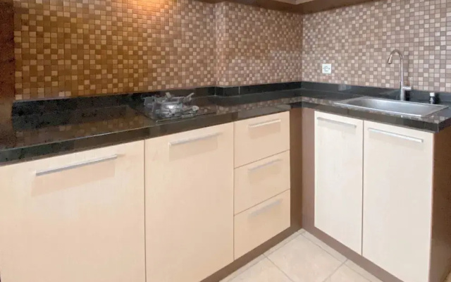 Spacious 1Br Classic At The Edge Bandung Apartment