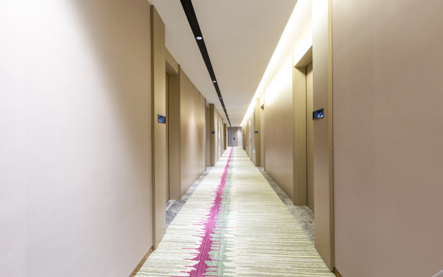 Lavande Hotel (Dongguan Dalang Huawei Songshan Lake Vientiane Hui Branch)