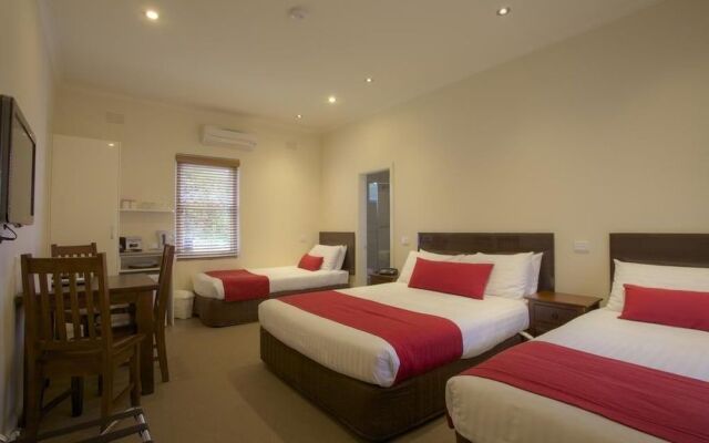 Amaroo Motel